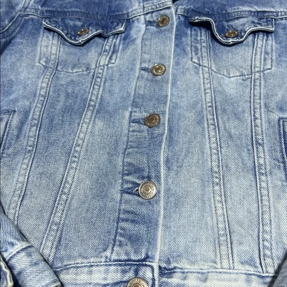 Forever 21 Jean Jacket - Picture 4 of 10
